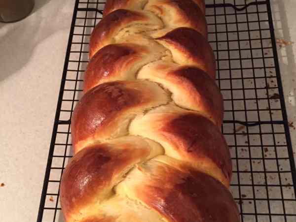 Image for the Challah I (Braided Egg Bread) recipe